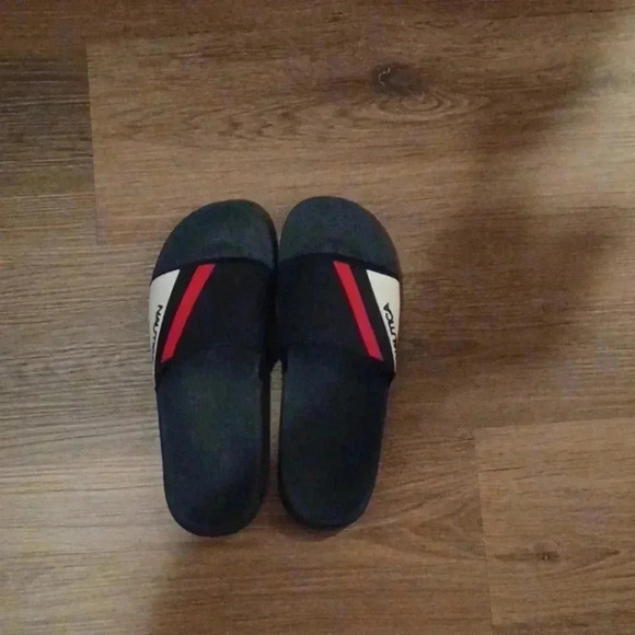 🌺Men's Nautica flip-flops🎉 - Picture 3 of 7